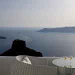 Iliovasilema Suites, Santorini