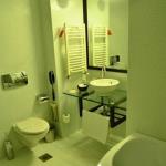 Ramada Iasi Hotel - Bathroom