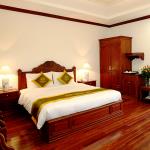 Golden Rice's Suite Room