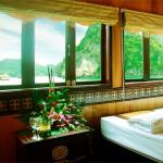 Golden Lotus Cruises Ha Long